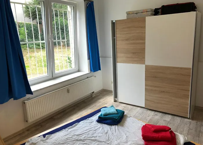 Ruhige Eg Bei Der Burg *